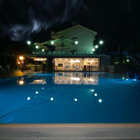 Hotel Minerva กัตเตโออามาเร ภายนอก รูปภาพ